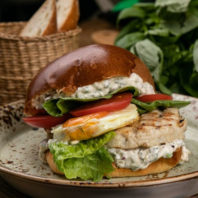 Chicken Burger.